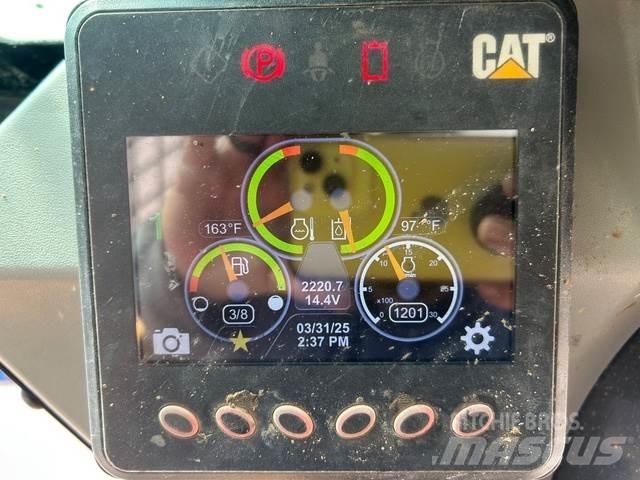 CAT 259D Мини товарачи
