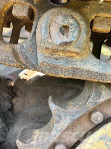 CAT D6D Верижни булдозери
