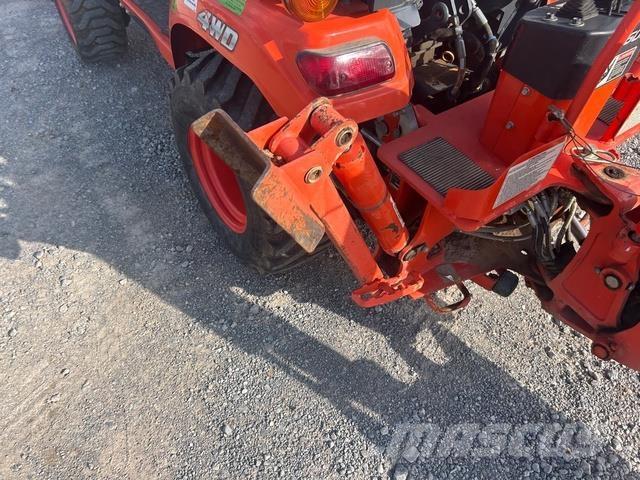 Kubota BX23 S Товарач със заден ексватор