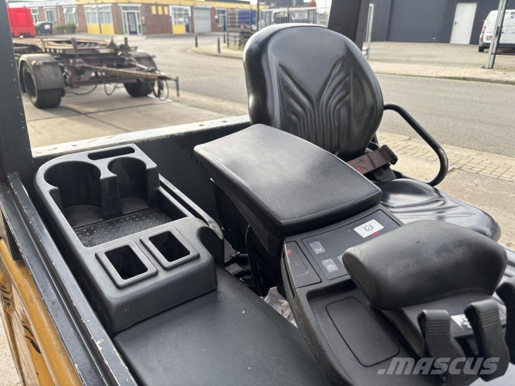 CAT 2EP5000 Електрически вилични кари-повдигачи