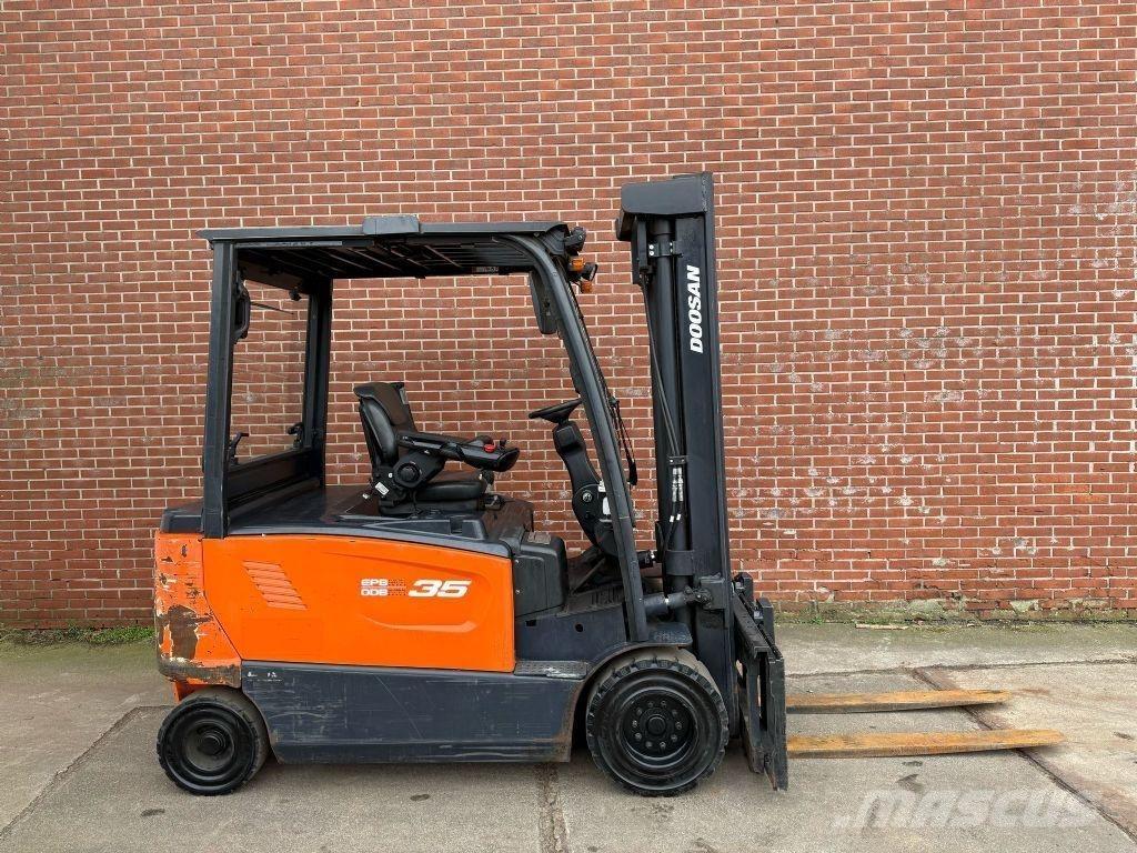 Doosan B35X-7 Електрически вилични кари-повдигачи