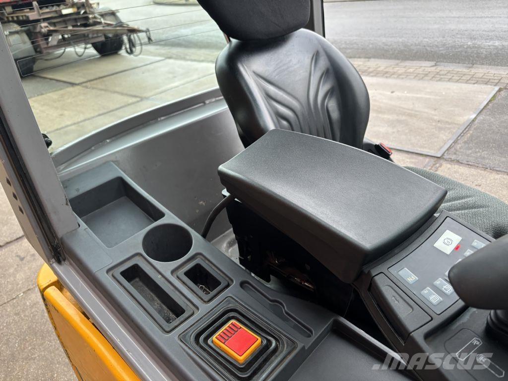 Jungheinrich EFG 216k Електрически вилични кари-повдигачи