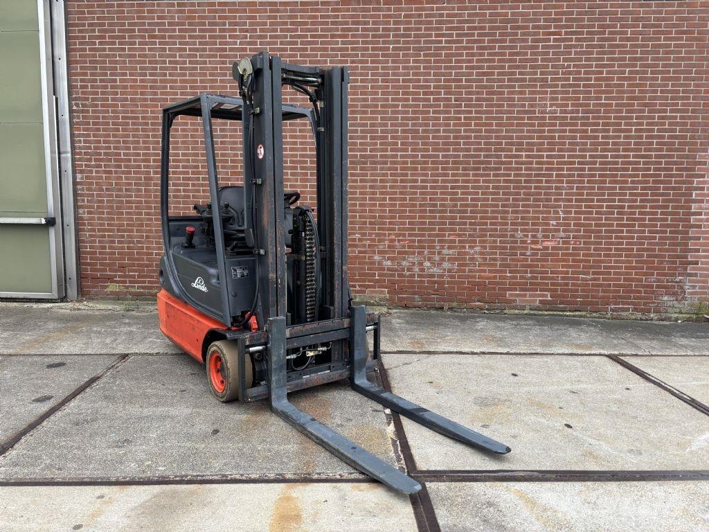 Linde E16C-02 Електрически вилични кари-повдигачи