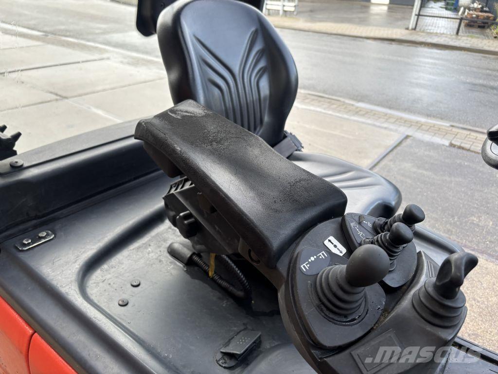 Linde E16PH-01 Електрически вилични кари-повдигачи