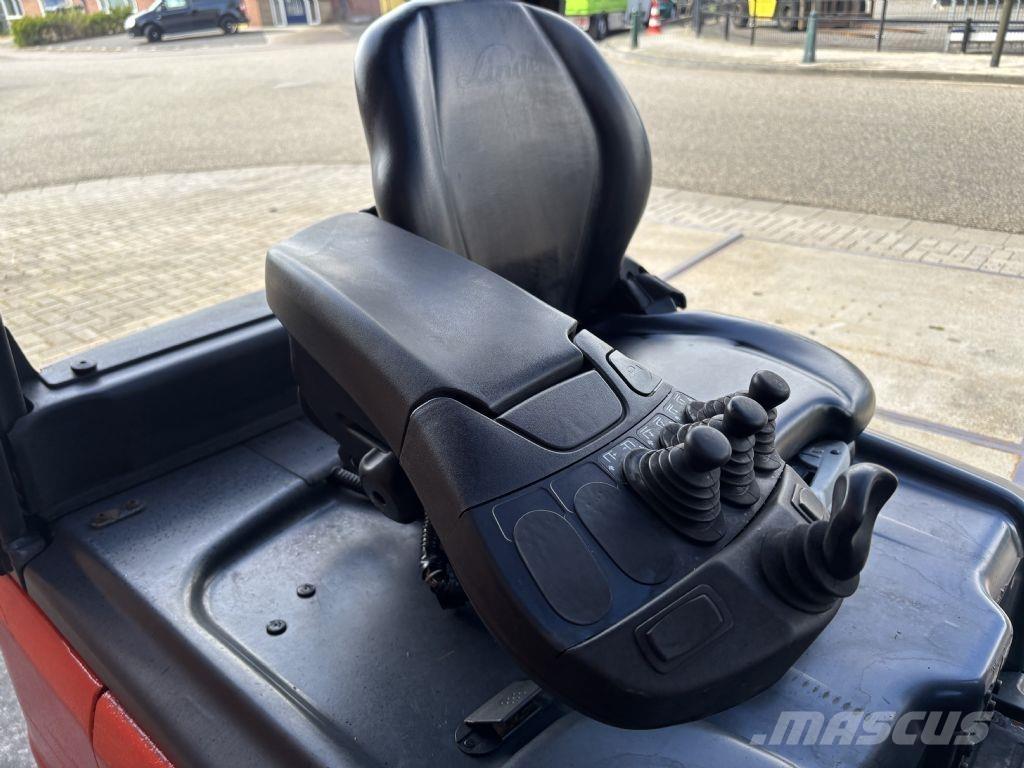 Linde E20PH-02 Електрически вилични кари-повдигачи