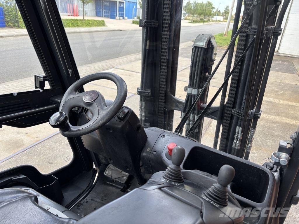 Linde E25HL-01/600 Електрически вилични кари-повдигачи