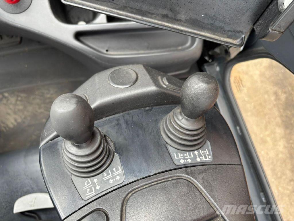 Linde E25HL-01/600 Електрически вилични кари-повдигачи