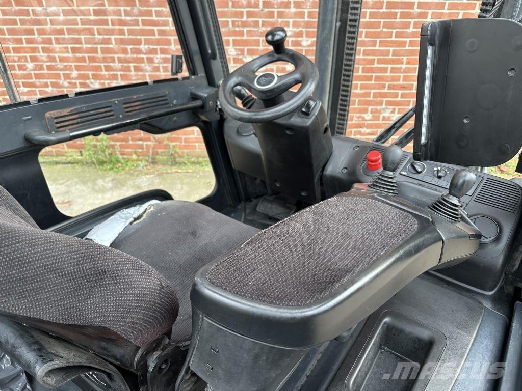 Linde E25L-01 Електрически вилични кари-повдигачи