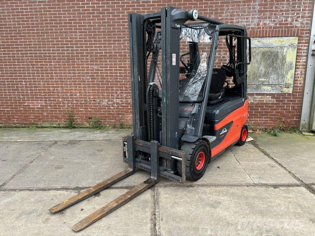 Linde E25L-01 Електрически вилични кари-повдигачи