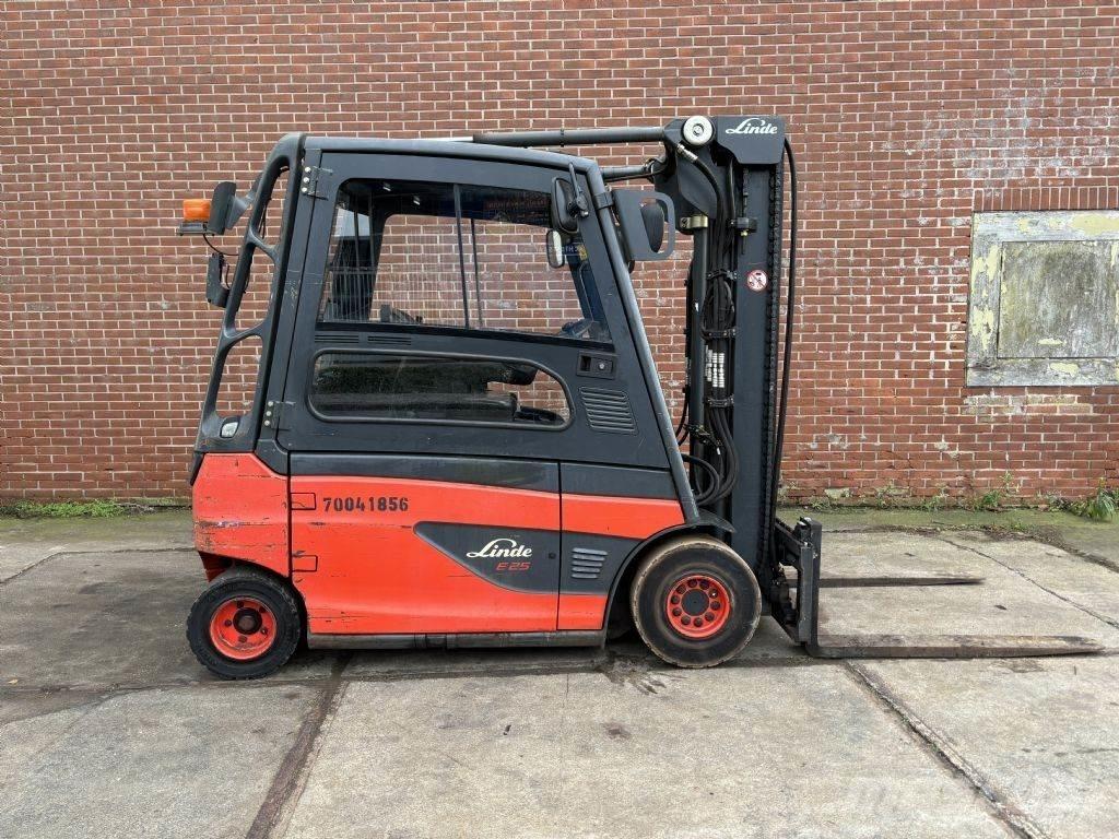 Linde E25L-01 Електрически вилични кари-повдигачи