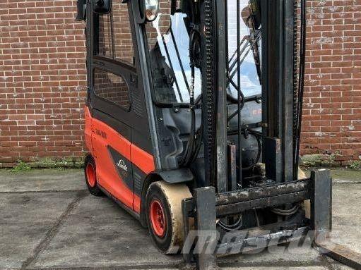 Linde E25L-01 Електрически вилични кари-повдигачи