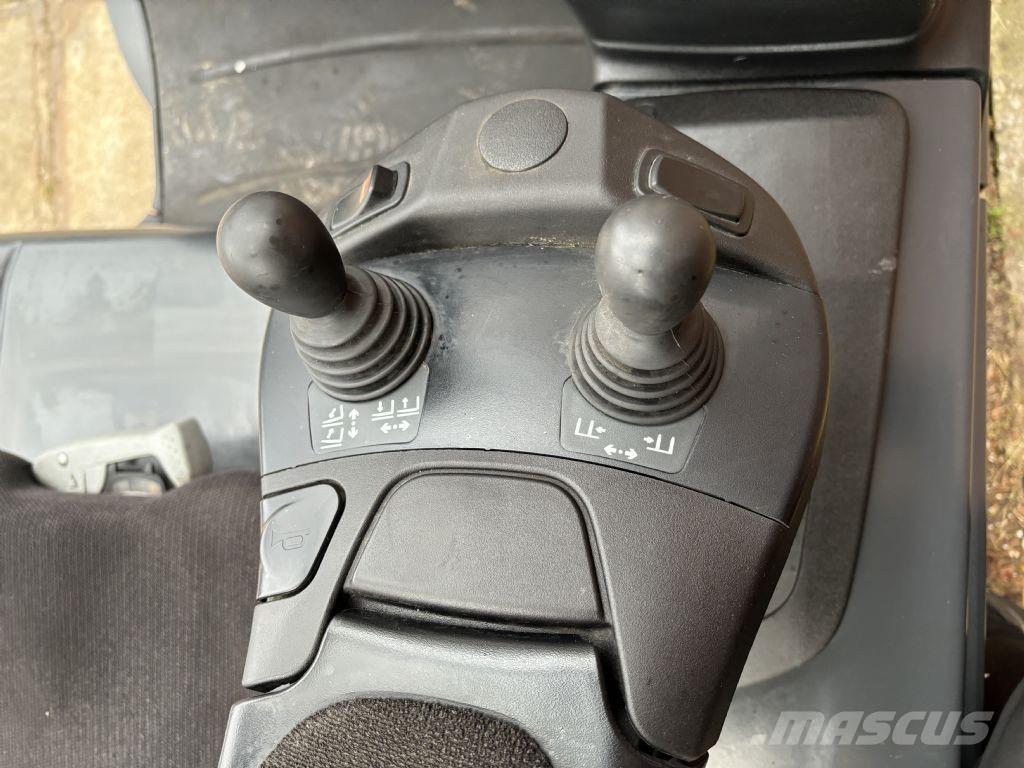 Linde E25L-01 Електрически вилични кари-повдигачи