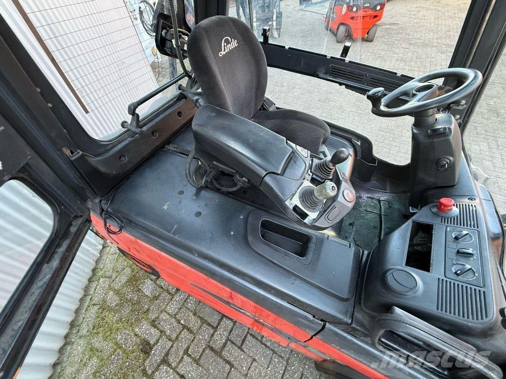 Linde E35HL-01 Електрически вилични кари-повдигачи