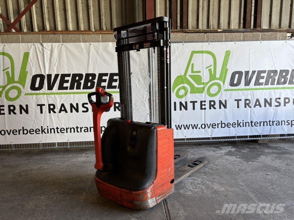 Linde L10 Колички високоповдигачи с теглич