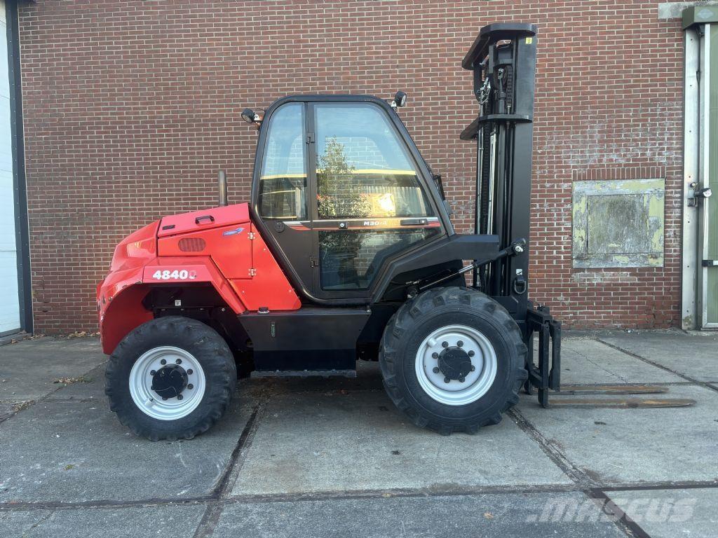 Manitou M30-4 Камиони за херавни местности