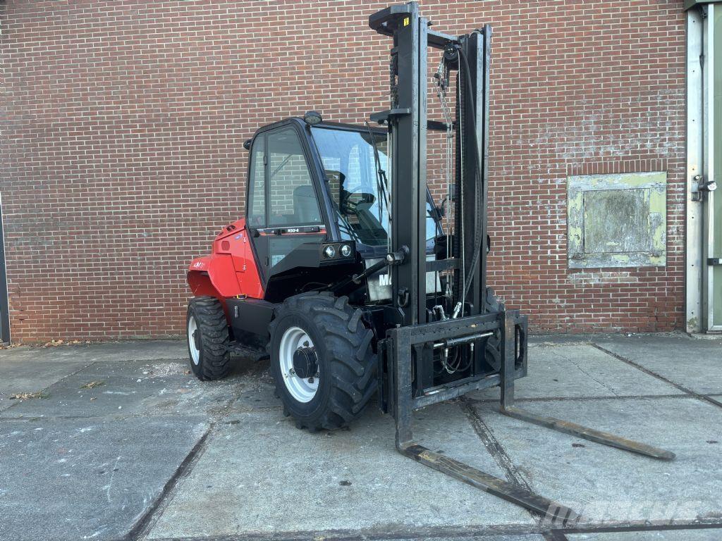 Manitou M30-4 Камиони за херавни местности