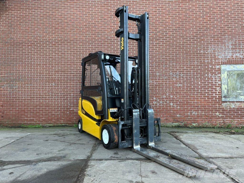 Yale ERP35VL F2945 Електрически вилични кари-повдигачи