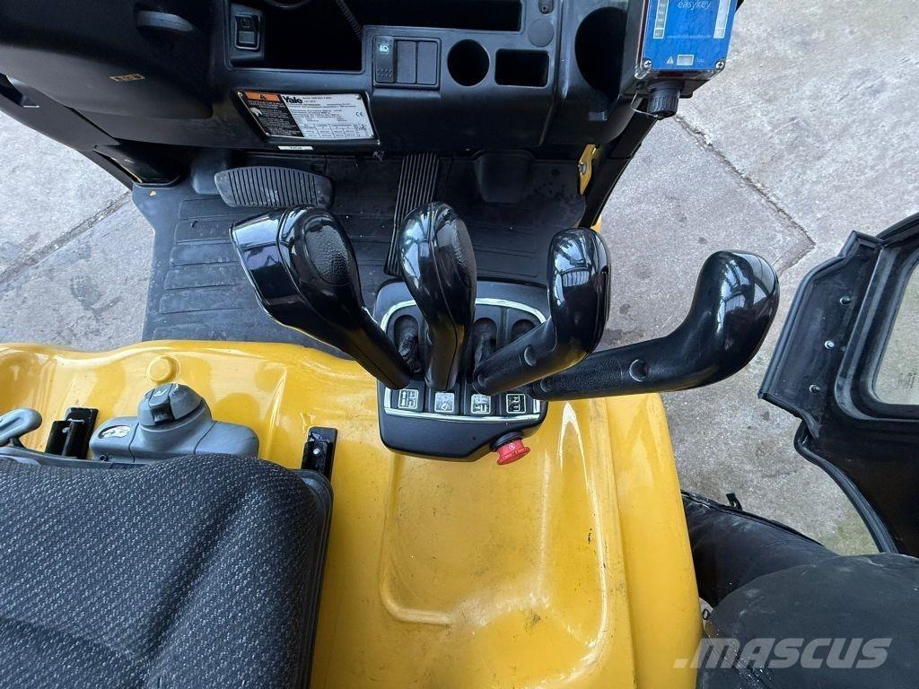 Yale ERP35VL F2945 Електрически вилични кари-повдигачи