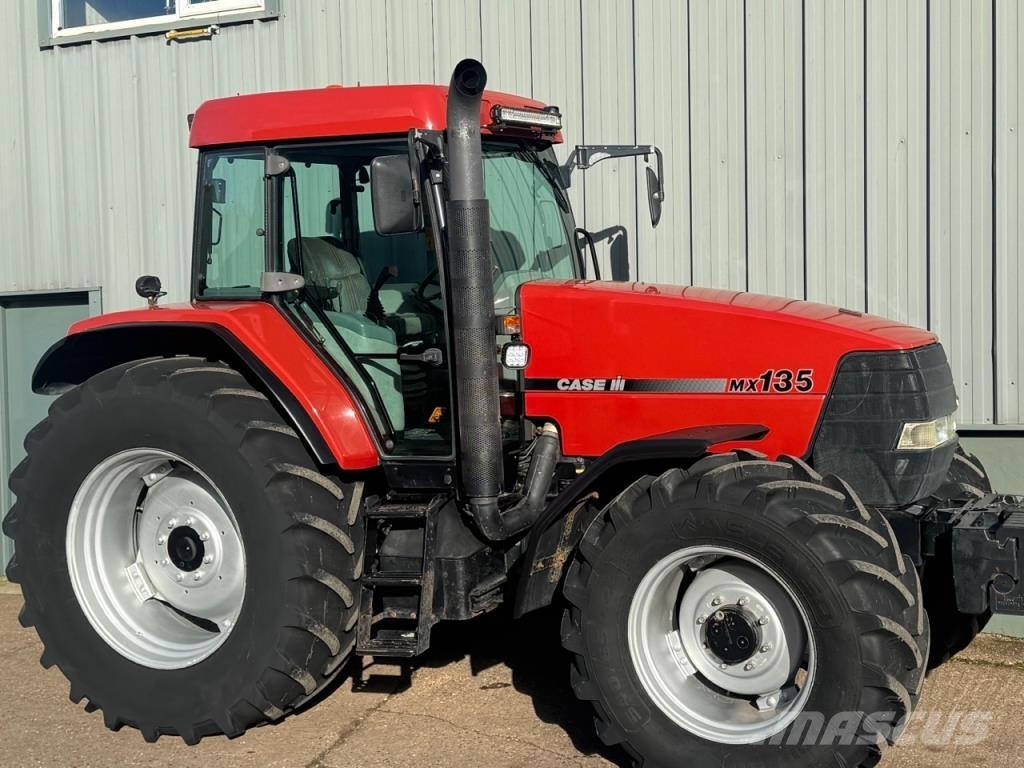 CASE MX 135 Трактори
