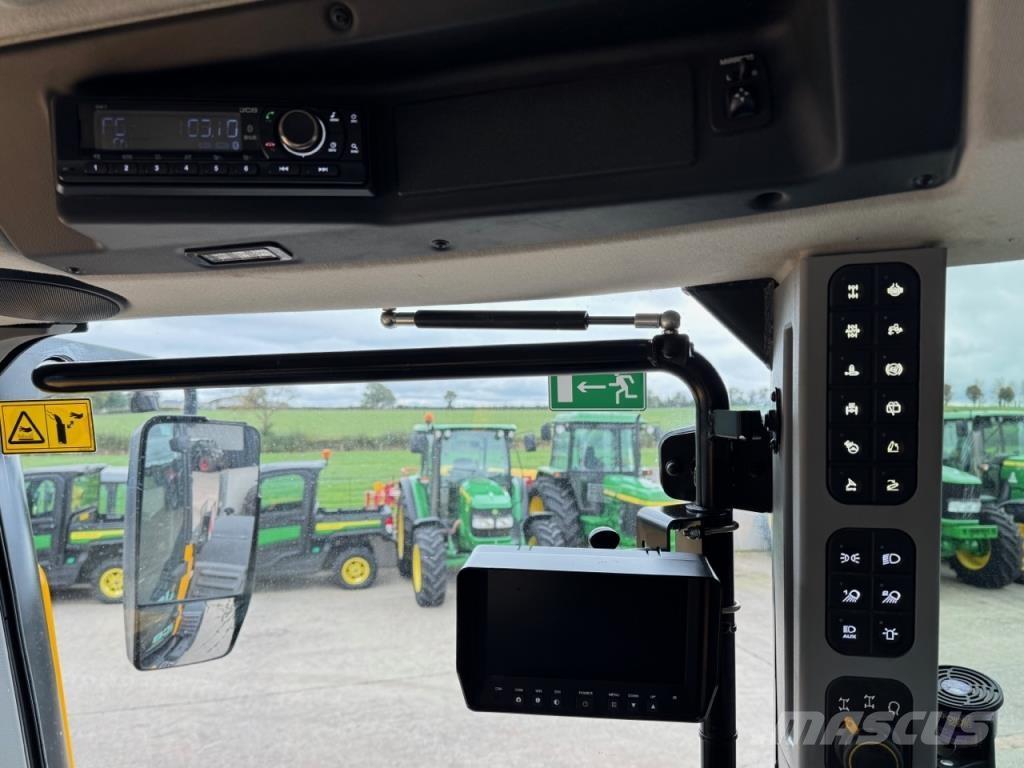 JCB 4220 iCON Трактори