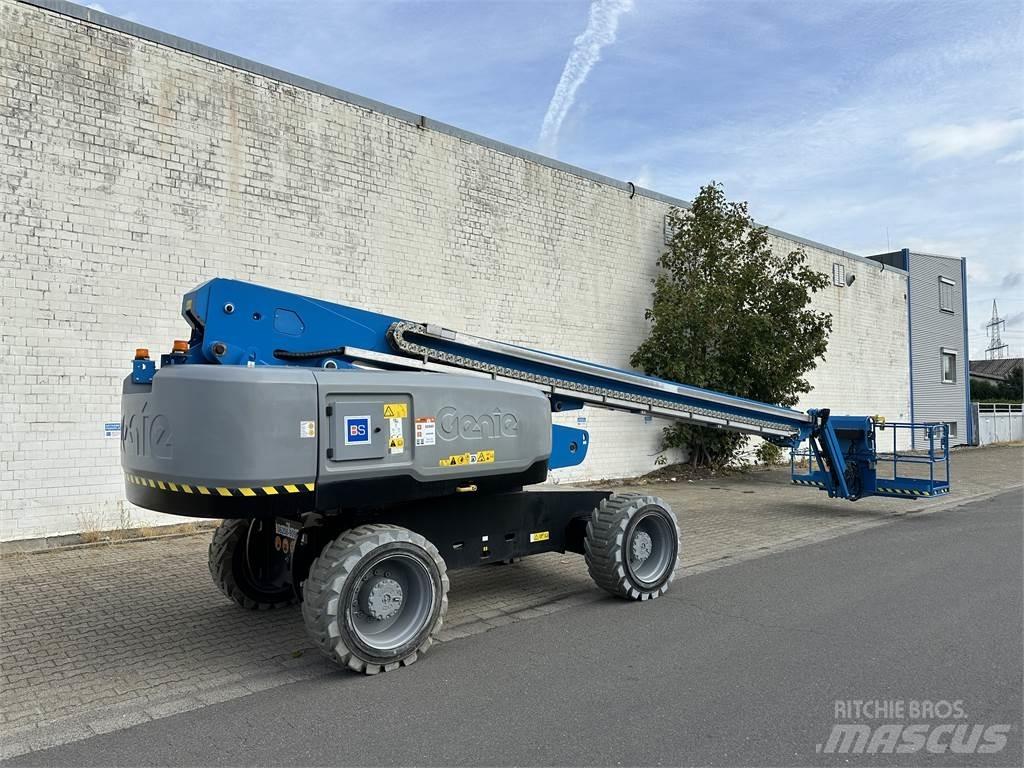Genie S 85 XC Телескопични повдигачи
