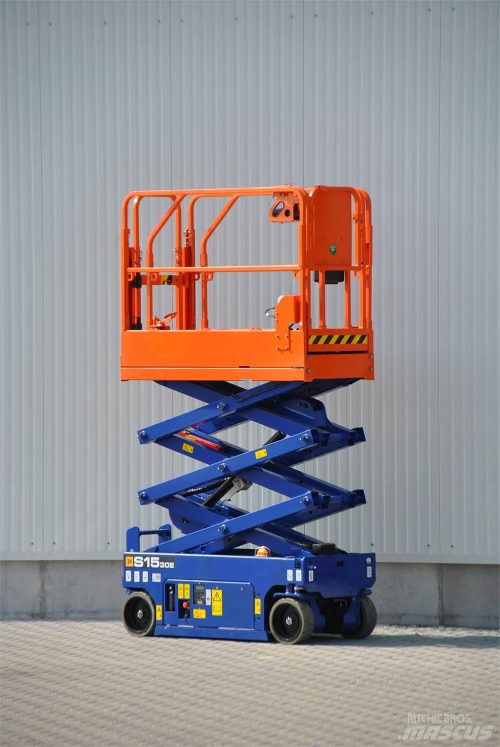 JCB S1530E Ножични работни платформи