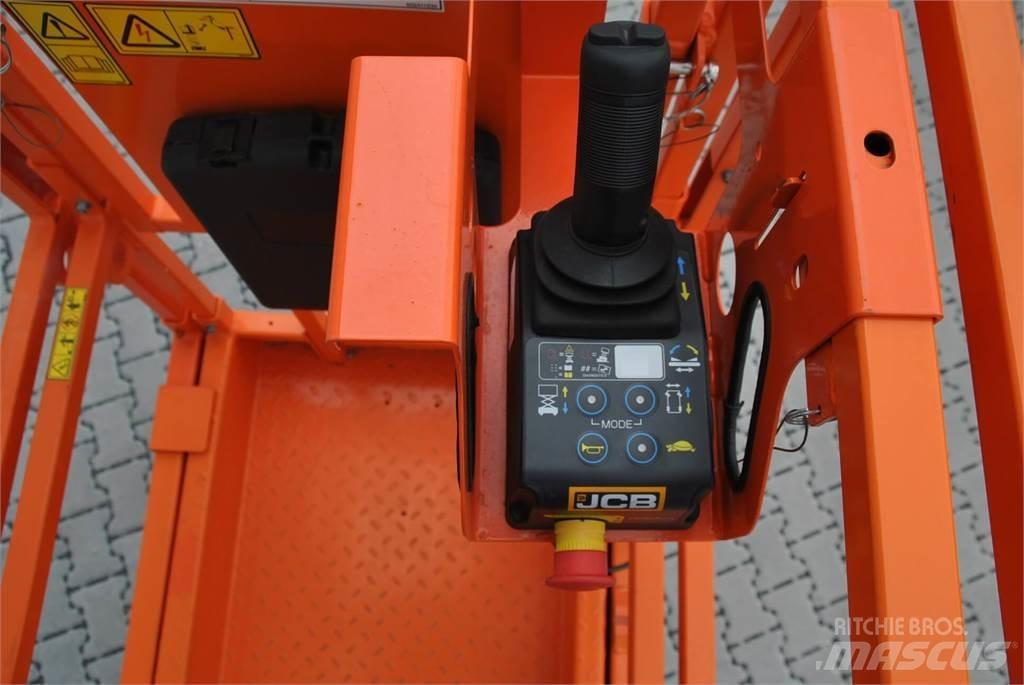 JCB S1530E Ножични работни платформи