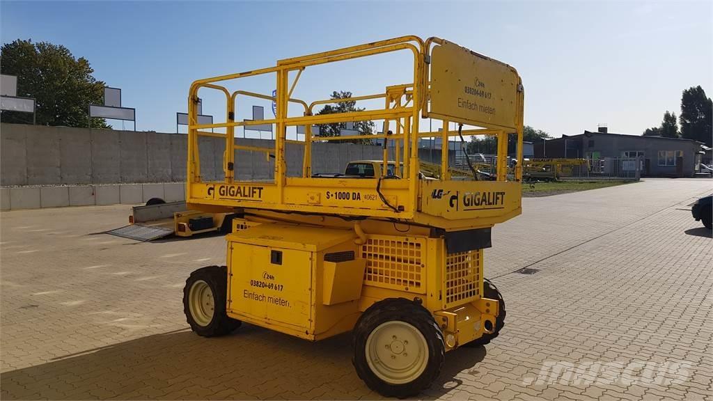 JLG 260 MRT-A Ножични работни платформи