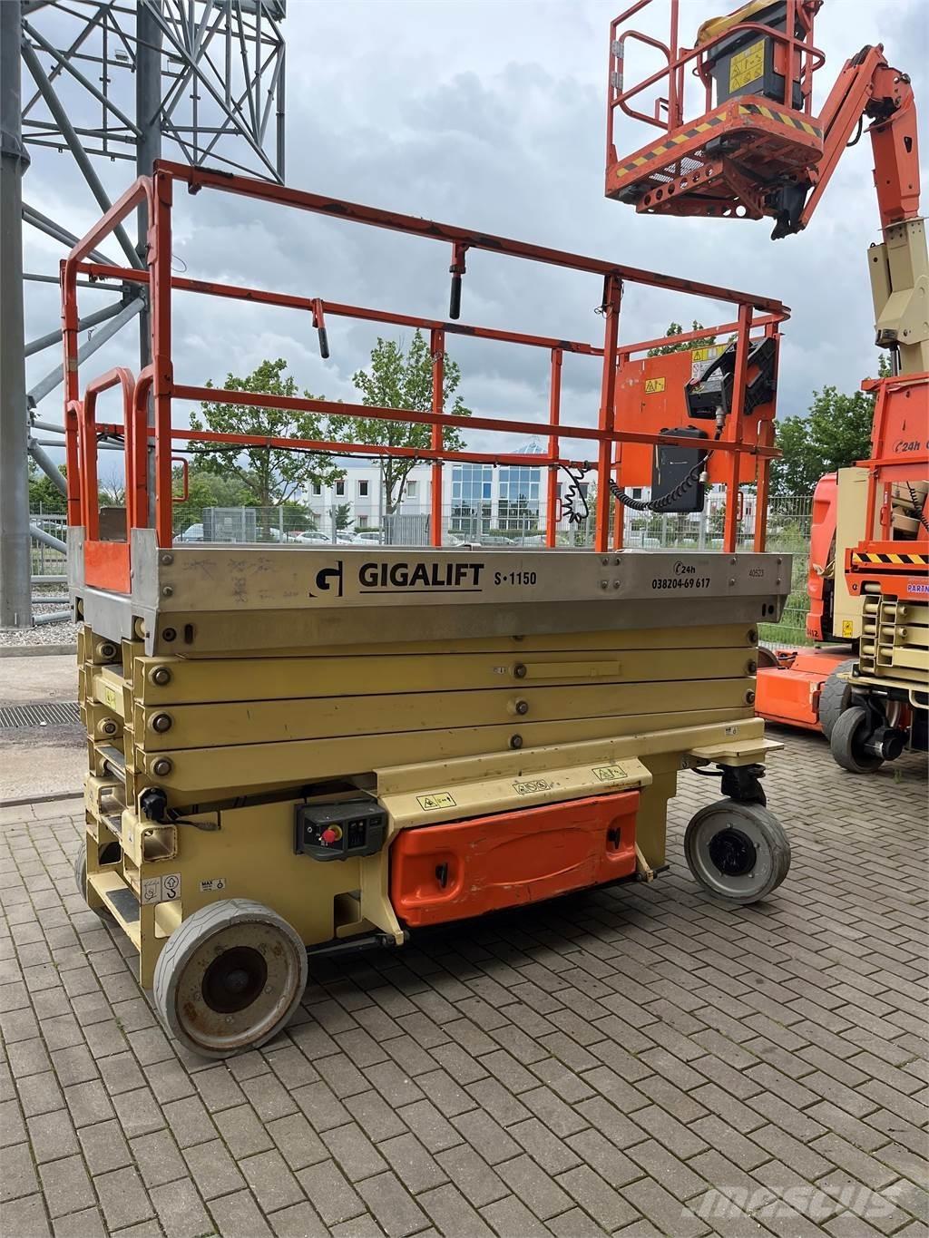 JLG 3246 ES Ножични работни платформи