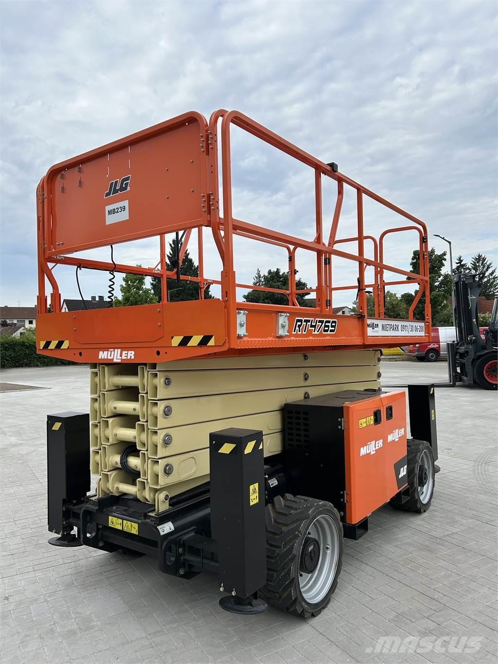 JLG RT4769 Ножични работни платформи