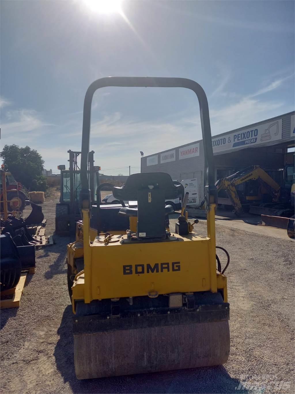 Bomag BW120AD Двойни барабанни ролки
