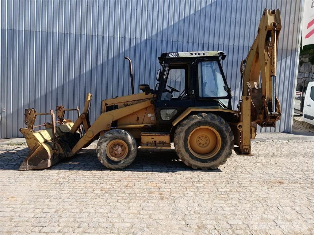 CAT 428B Товарач със заден ексватор