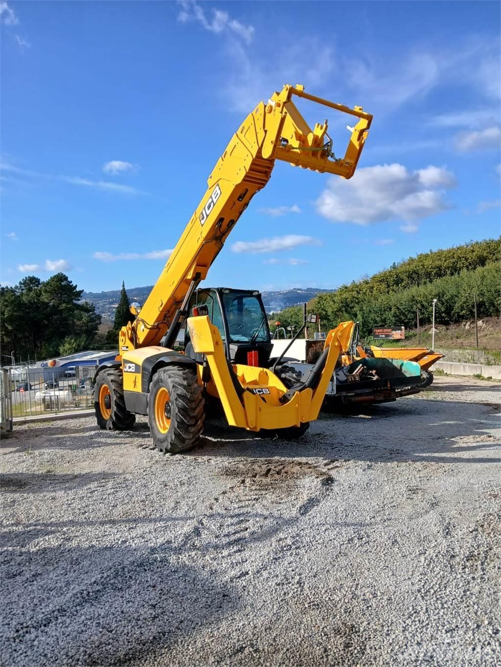 JCB 540-200 Ретрак/ Високоповдигач с изместване на вилката напред