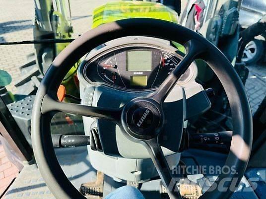 CLAAS ARION 420 Трактори