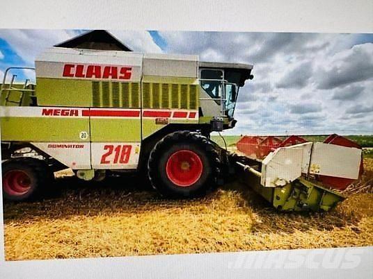 CLAAS MEGA 218 Комбайни