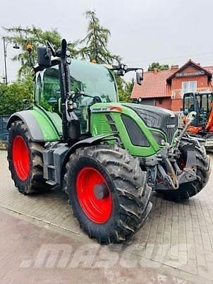 Fendt 512 VARIO Трактори