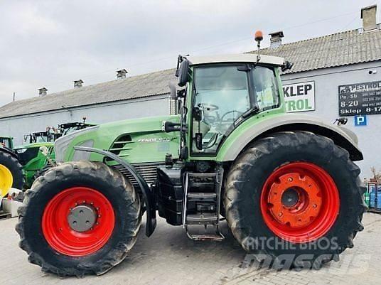 Fendt 933 VARIO Трактори