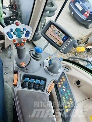 Fendt 933 VARIO Трактори