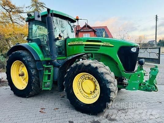 John Deere 7820 Трактори
