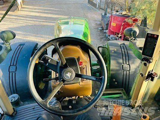 John Deere 8130 Трактори