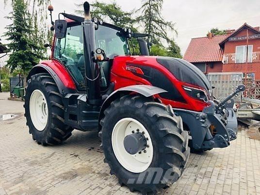 Valtra T154 Трактори