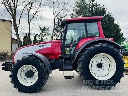 Valtra T160 Трактори