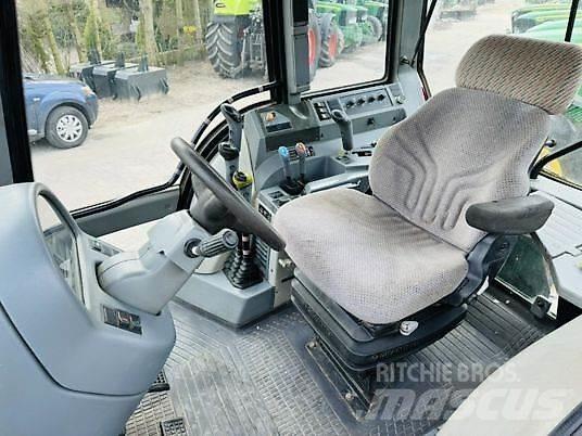 Valtra T160 Трактори