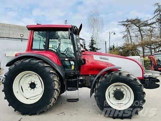 Valtra T160 Трактори