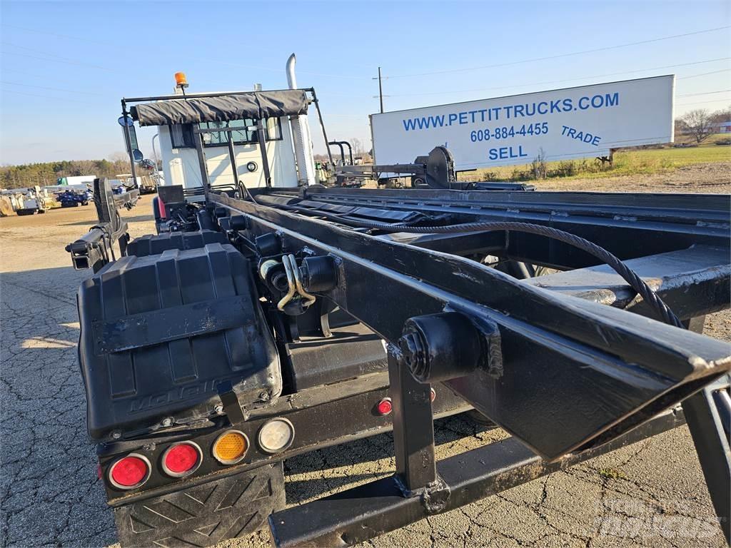Mack CV713 Други