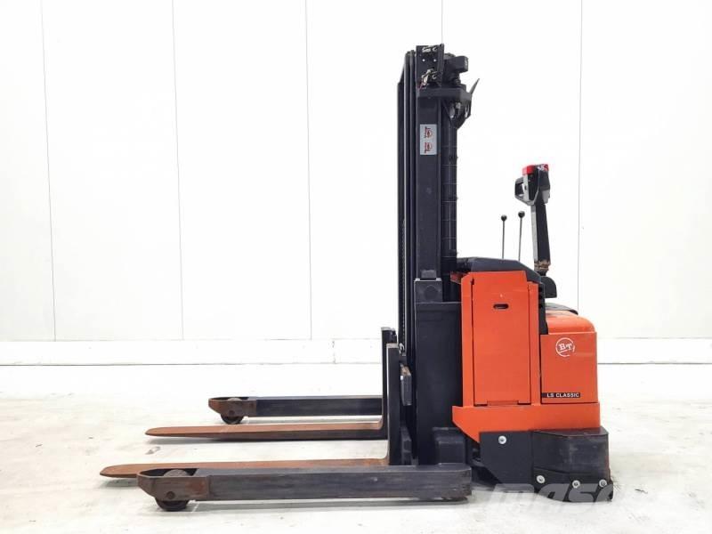 BT LST1350/12 Колички високоповдигачи с теглич