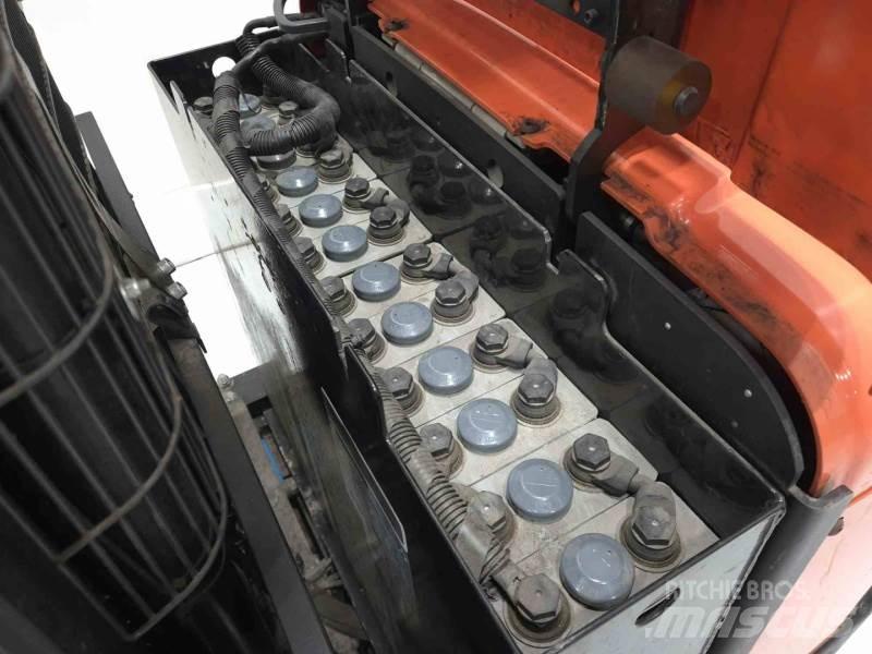 BT SPE135S Колички високоповдигачи с теглич