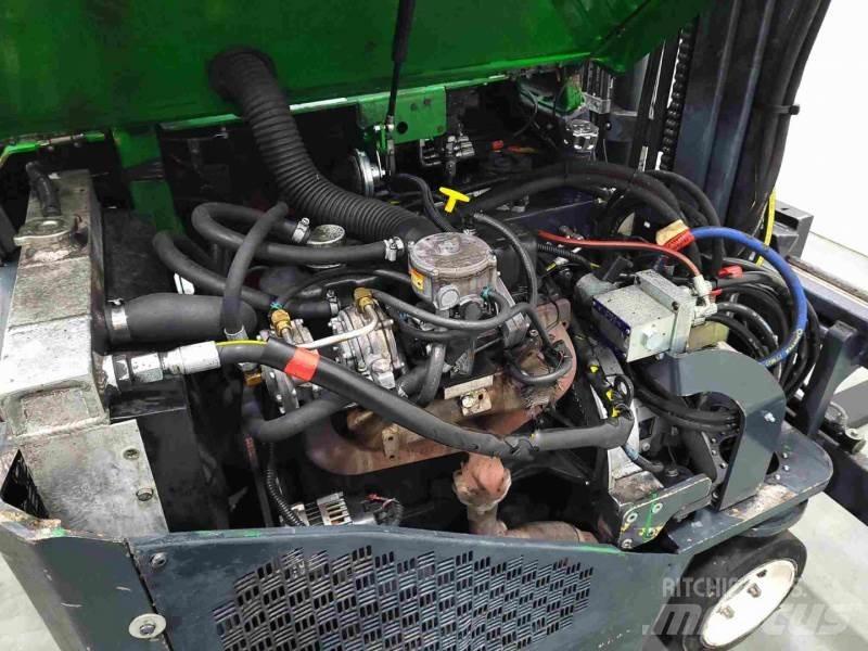 Combilift C3000 CB Повдигач с движение в 4 посоки