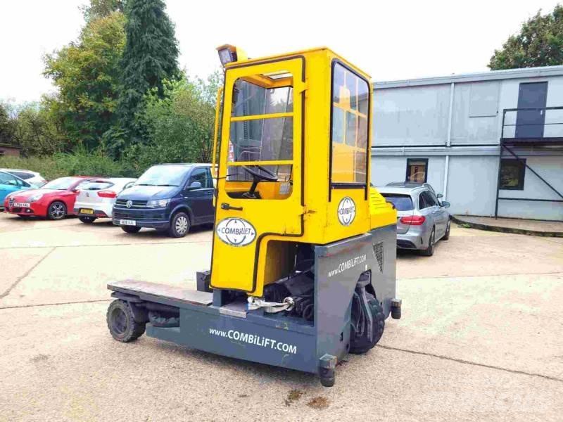Combilift C3000 GAS Повдигач с движение в 4 посоки