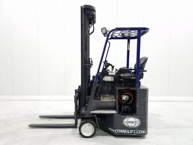 Combilift C3000CB Камиони с АГУ